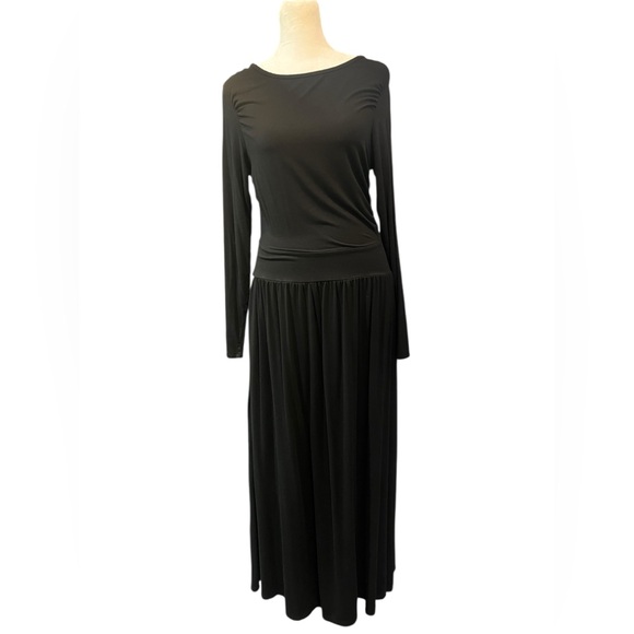 Zesica Woman’s Black Long Sleeve Crewneck Maxi Dress - Medium - Picture 3 of 8